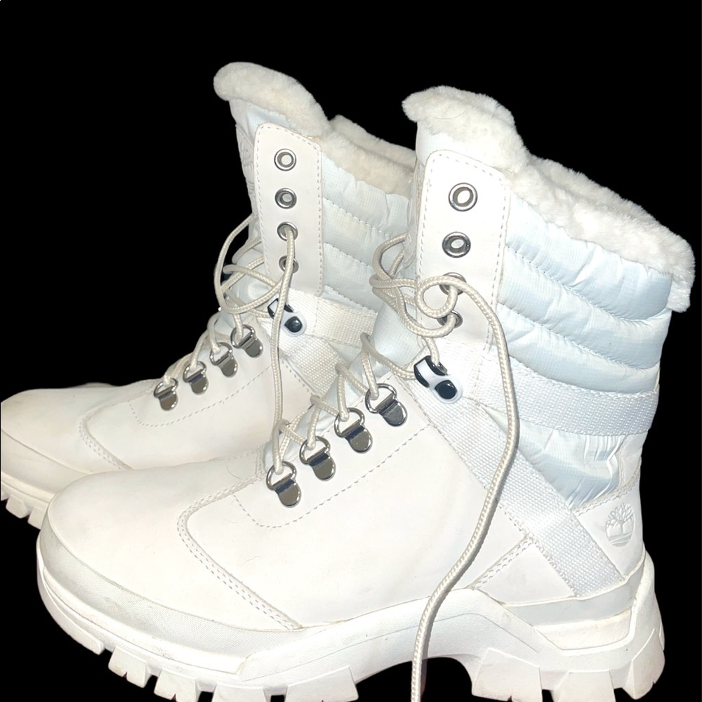 Women’s Timberland Jenness Falls Waterproof boots size 8